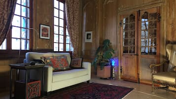 Chambre Double Luxe | Bureau, lits bébé (en supplément), Wi-Fi gratuit