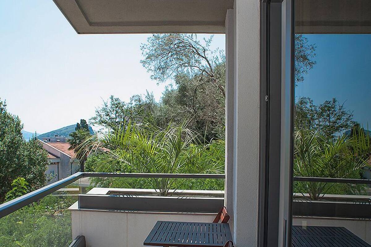 Comfort Apartment, 1 Bedroom, Balcony, Sea View | Desk, free cots/infant beds, free WiFi