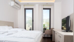 Standard Double Room, Sea View | Desk, cribs (free), WiFi (free) - Garni Hotel Arka (Budva)