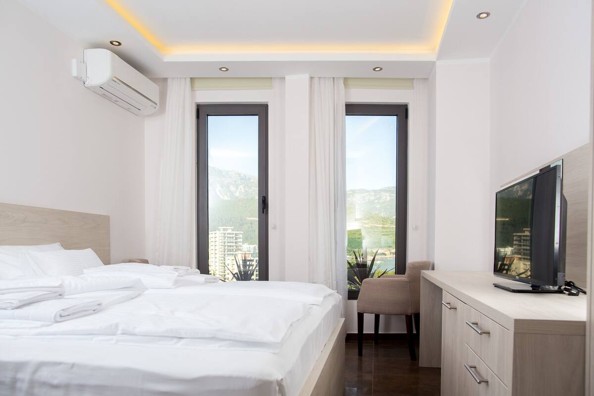 Standard Double Room, Sea View | Desk, free cots/infant beds, free WiFi