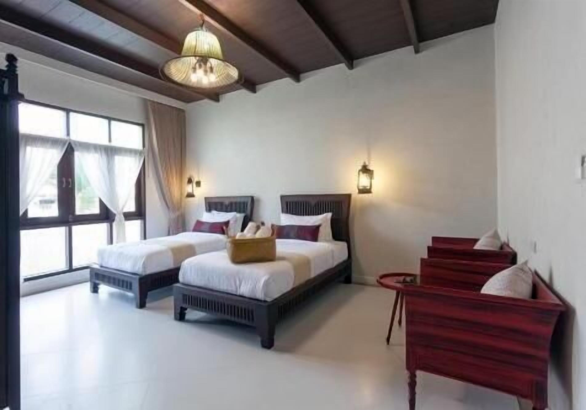 Ropa de cama hipoalergénica y minibar 