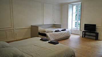 Habitación familiar (Ariette) | Tabla de planchar con plancha y wifi gratis