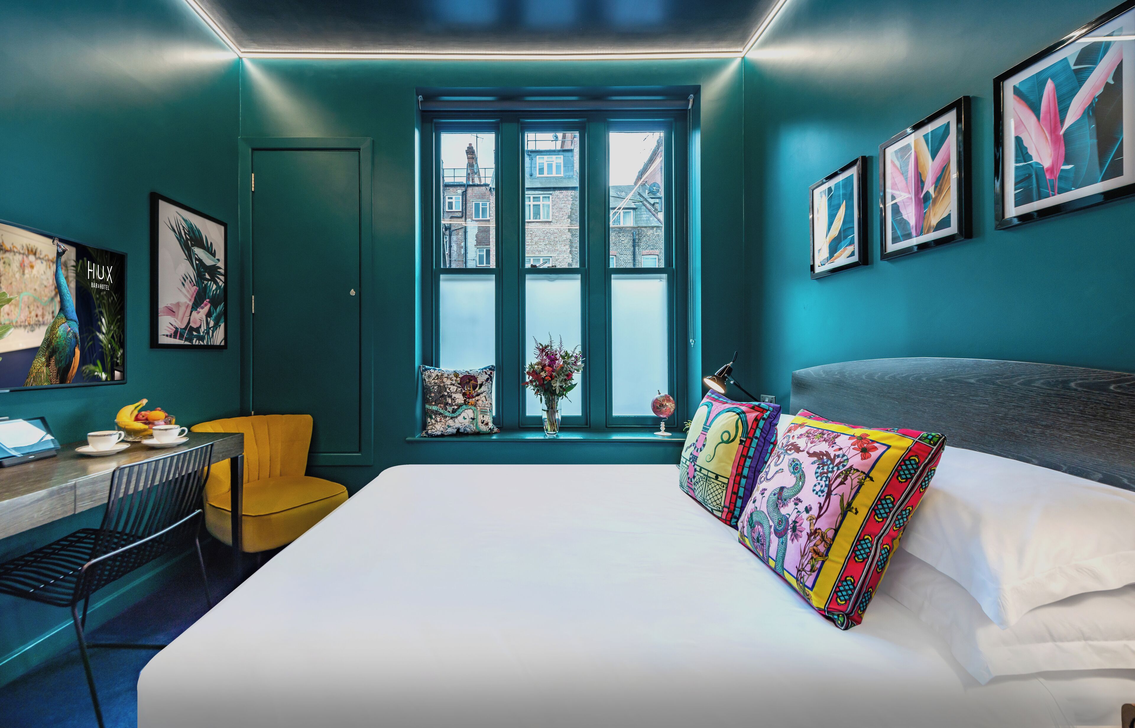 Signature | In-room safe, individually decorated, individually furnished, desk