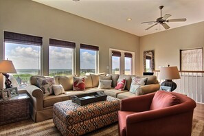 獨棟房屋, 4 間臥室 | 客廳 | DVD 播放機