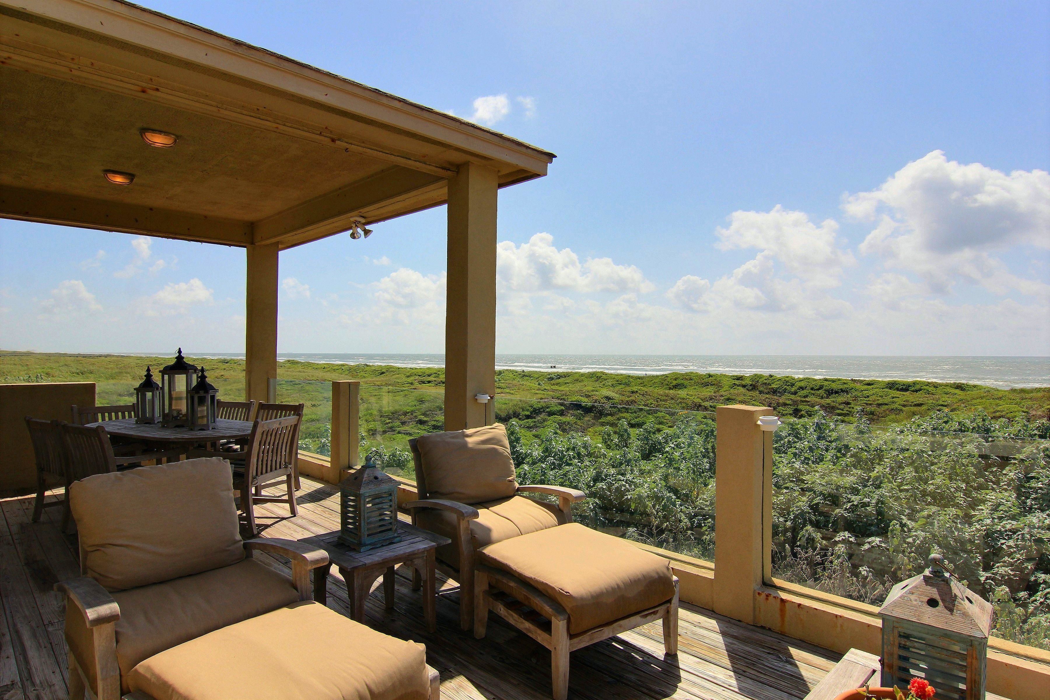 House, 4 Bedrooms | Balcony