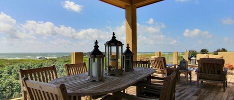 House, 4 Bedrooms | Terrace/patio