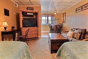 Condo, 1 Bedroom | Room amenity