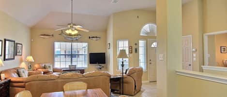 House, 3 Bedrooms | In-room dining