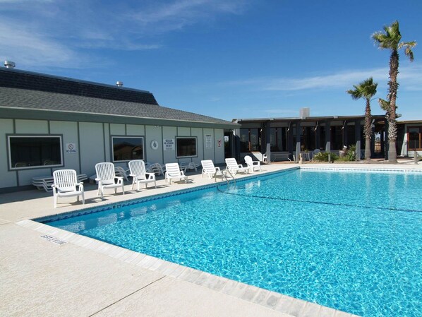Outdoor pool - Anchors Away 503BH (Port Aransas)