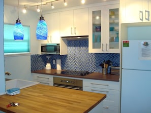 Fridge, microwave, coffee/tea maker