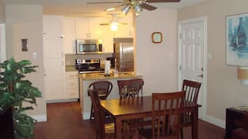 Restauration dans la chambre