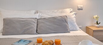 IzzHome Cozy Sunflowers