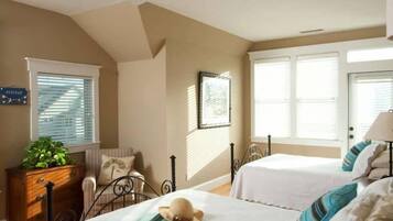 Family House, 4 Bedrooms, Ocean View, Sea Facing | 4 bedrooms, free WiFi