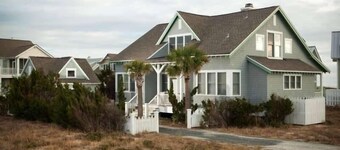 Aquarius 4 Bedroom Holiday Home By Bald Head Island