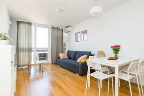 1 habitación, escritorio, tabla de planchar con plancha y wifi gratis 