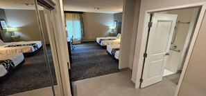 Room, 2 Queen Beds, Accessible, Non Smoking (Mobility) | Premium bedding, pillowtop beds, desk, iron/ironing board - La Quinta Inn & Suites by Wyndham Walla Walla (Walla Walla)