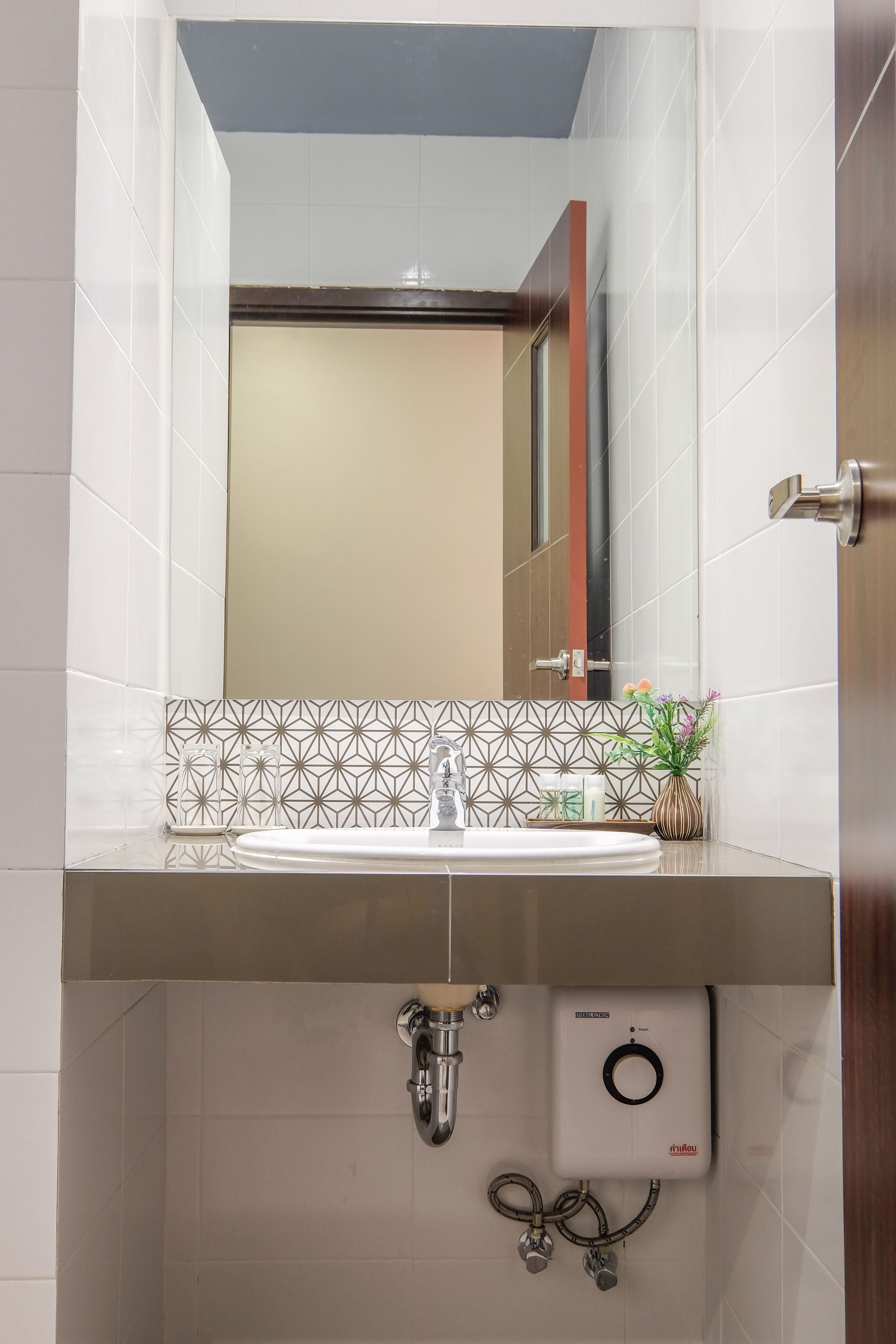 Photo - H Hotel Phrasing