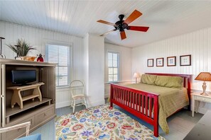 Casa familiar, 3 habitaciones, vistas al mar, mirando al mar | 3 dormitorios y wifi gratis