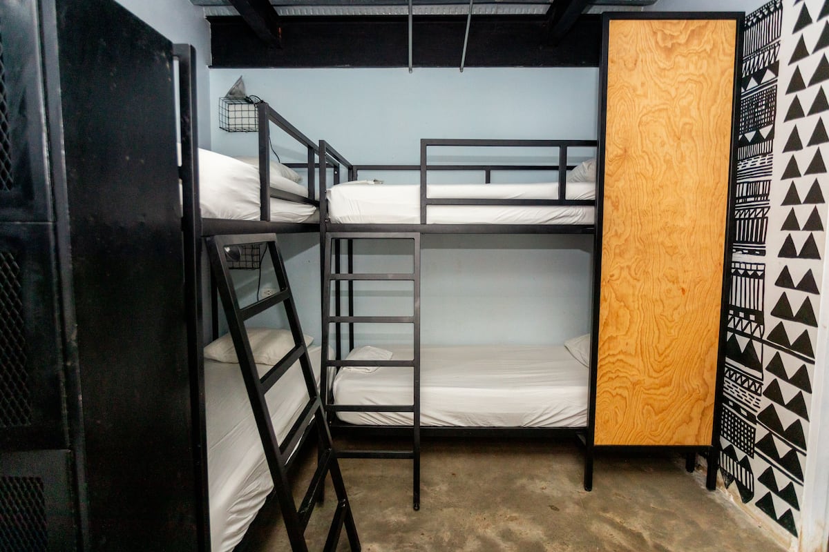 Private 4-Bed Room
