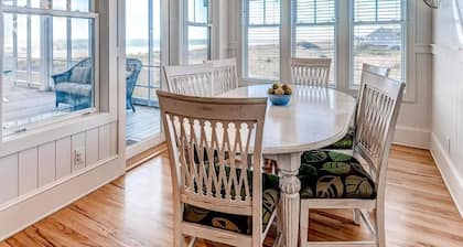 Chirico House 6 Bedroom Holiday Home By Bald Head Island