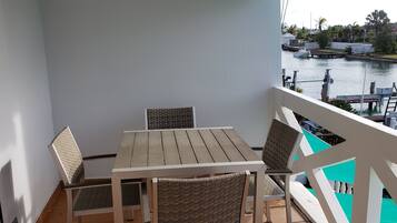 Maison mitoyenne Supérieure, 2 chambres, cuisine, vue marina | Balcon