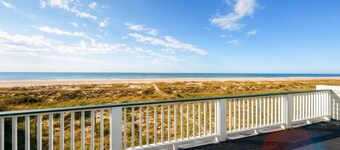 Footprints In The Sand 4 Bedroom Holiday Home By Bald Head Island