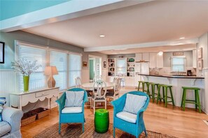 Family House, 4 Bedrooms, Ocean View, Sea Facing | Private kitchen | Fridge, microwave, coffee/tea maker - Island Retreat 4 Bedroom Holiday Home By Bald Head Island (Bald Head Island)
