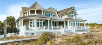Loggerhead Lady 4 Bedroom Holiday Home By Bald Head Island