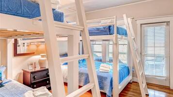 Family House, 6 Bedrooms, River View | 7 bedrooms, free WiFi