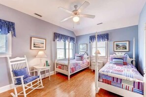 Family House, 3 Bedrooms, Ocean View, Sea Facing