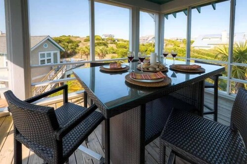 Sandbagger 5 Bedroom Holiday Home By Bald Head Island