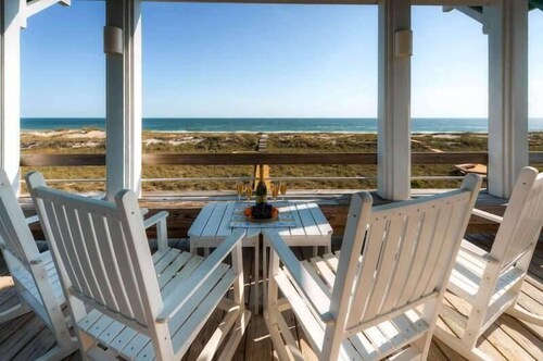 Sandbagger 5 Bedroom Holiday Home By Bald Head Island