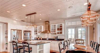 Summer Island 6 Bedroom Holiday Home By Bald Head Island