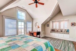 Family House, 6 Bedrooms, Ocean View, Sea Facing | 6 bedrooms, free WiFi - Summer Island 6 Bedroom Holiday Home By Bald Head Island (Bald Head Island)