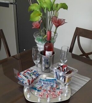 In-room dining - The Lush (Willemstad)