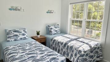 Suite Premium | Tabla de planchar con plancha, wifi gratis, ropa de cama