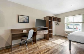 Deluxe Studio, Non Smoking, Refrigerator & Microwave