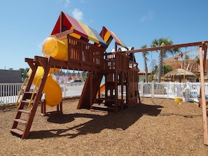 Children’s play area – outdoor
