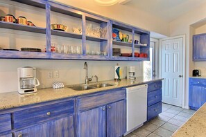 Hús - 5 svefnherbergi | Einkaeldhús | Ísskápur, örbylgjuofn, kaffivél/teketill