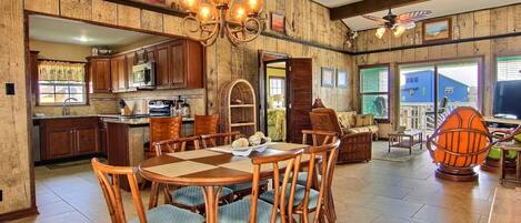 하우스, 침실 4개 | 객실 내 식사 공간