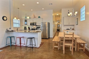 Condo, 2 Bedrooms | In-room dining