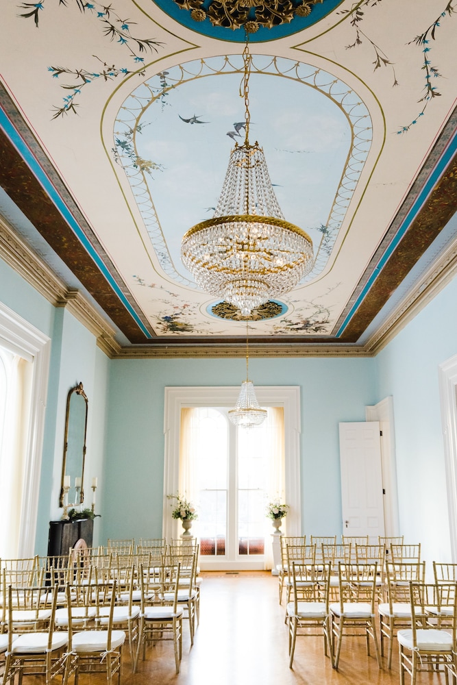 The Pepin Mansion Historic Bed & Breakfast by null