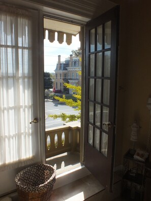 Deluxe Room, 1 Katil Raja (King) (Culbertson Suite) | Balkoni