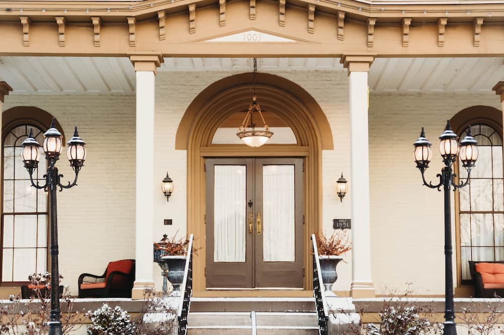 The Pepin Mansion Historic B&B