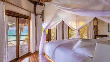 Beach Front Upper | Premium bedding, down duvets, in-room safe, free WiFi