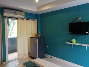 Standard Double Bed | 1 phòng ngủ, bàn, truy cập Internet không dây miễn phí 