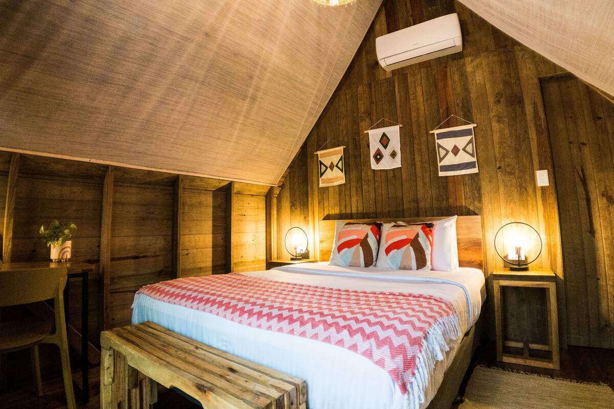 Wi-Fi gratis dan seprai linen