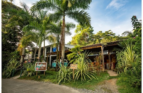 Entrada de la propiedad