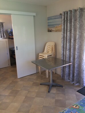 Room - Riviera Caravan Park (Sussex Inlet)