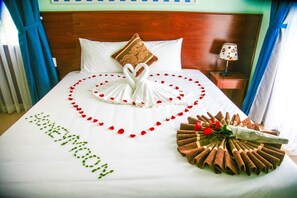 Desk, soundproofing, free WiFi - L&M Hotel (Phu Quoc)